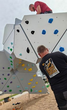 Wroclaw Boulder image