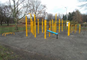 Park do street workoutu w Warszawie 